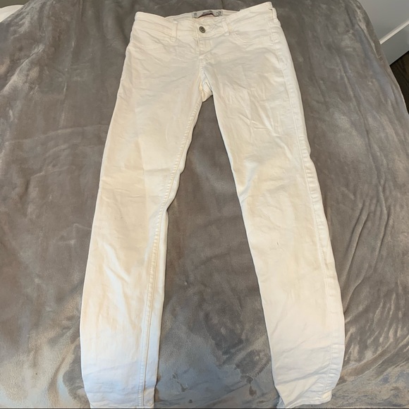 Hollister White Skinny Jeans - Picture 2 of 3